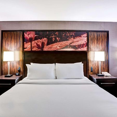 Doubletree By Hilton Downtown Wilmington - Legal District Exteriör bild