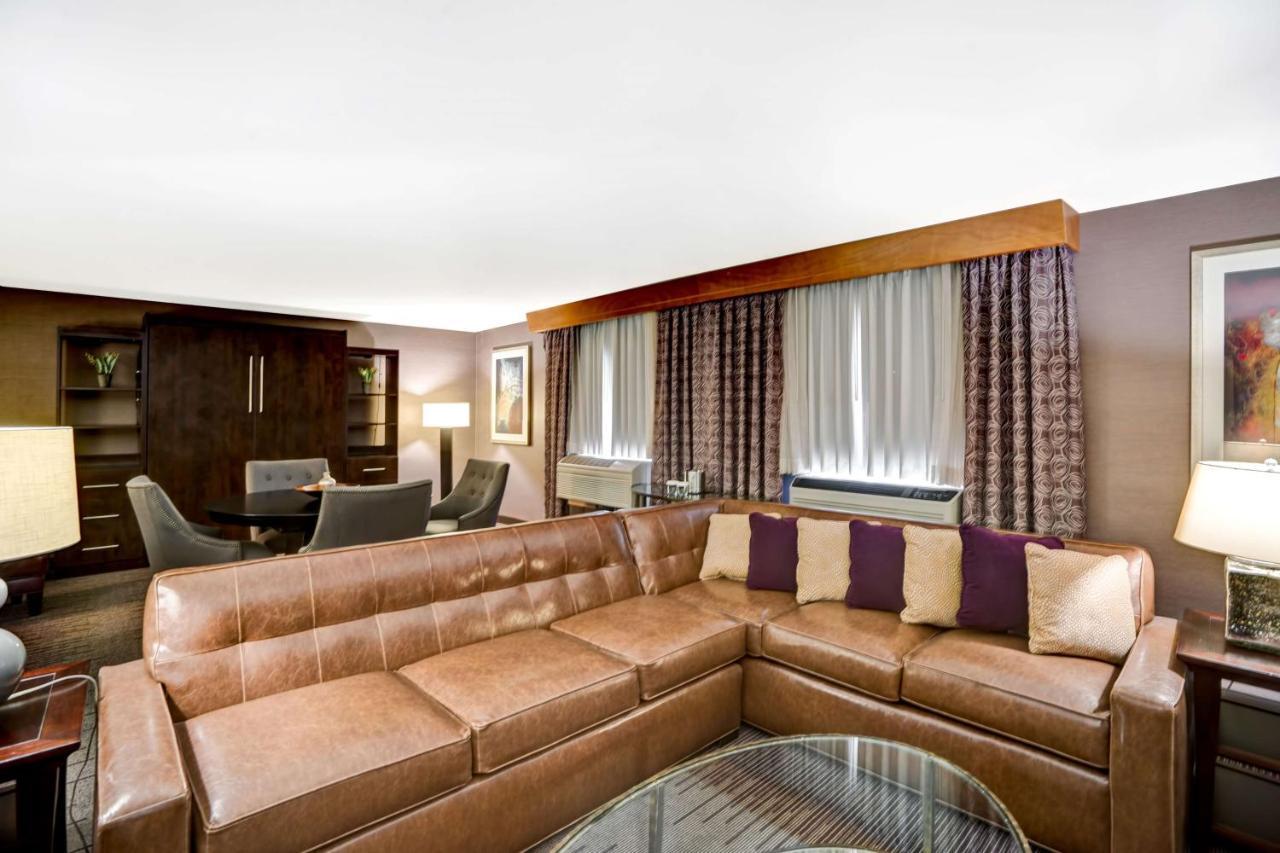 Doubletree By Hilton Downtown Wilmington - Legal District Exteriör bild