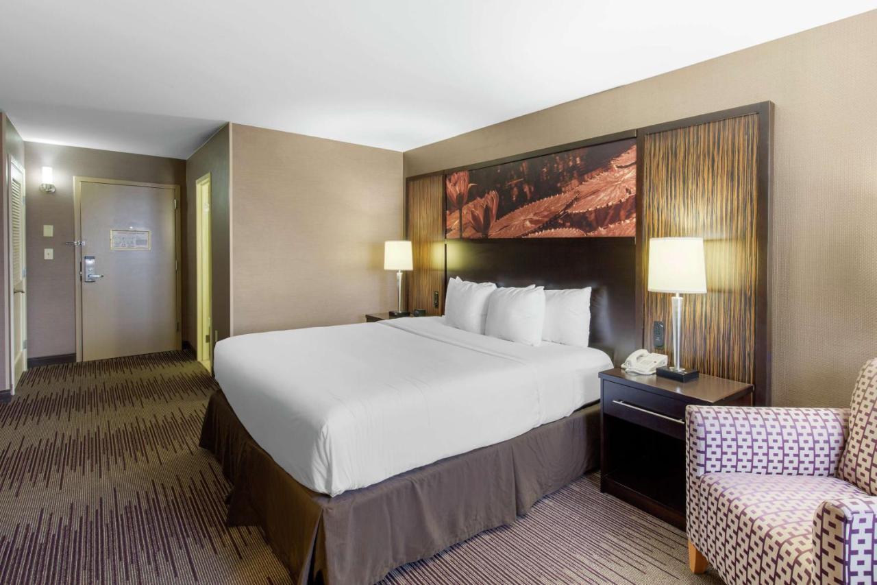 Doubletree By Hilton Downtown Wilmington - Legal District Exteriör bild